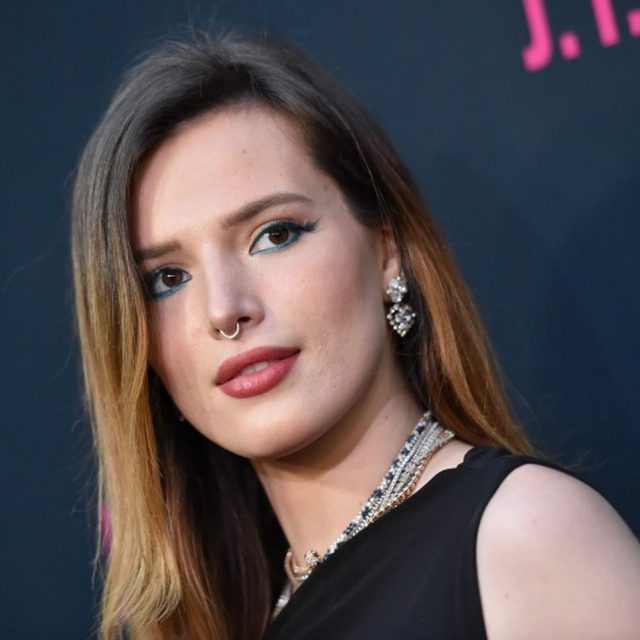 ベラ・ソーン、18禁サイトをめぐりセックスワーカーたちを再び敵に回してしまう