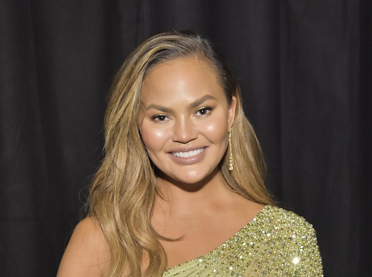 クリスマスプレゼントを迷っている人へ、クリッシー・テイゲンが本気でおすすめ品を提案