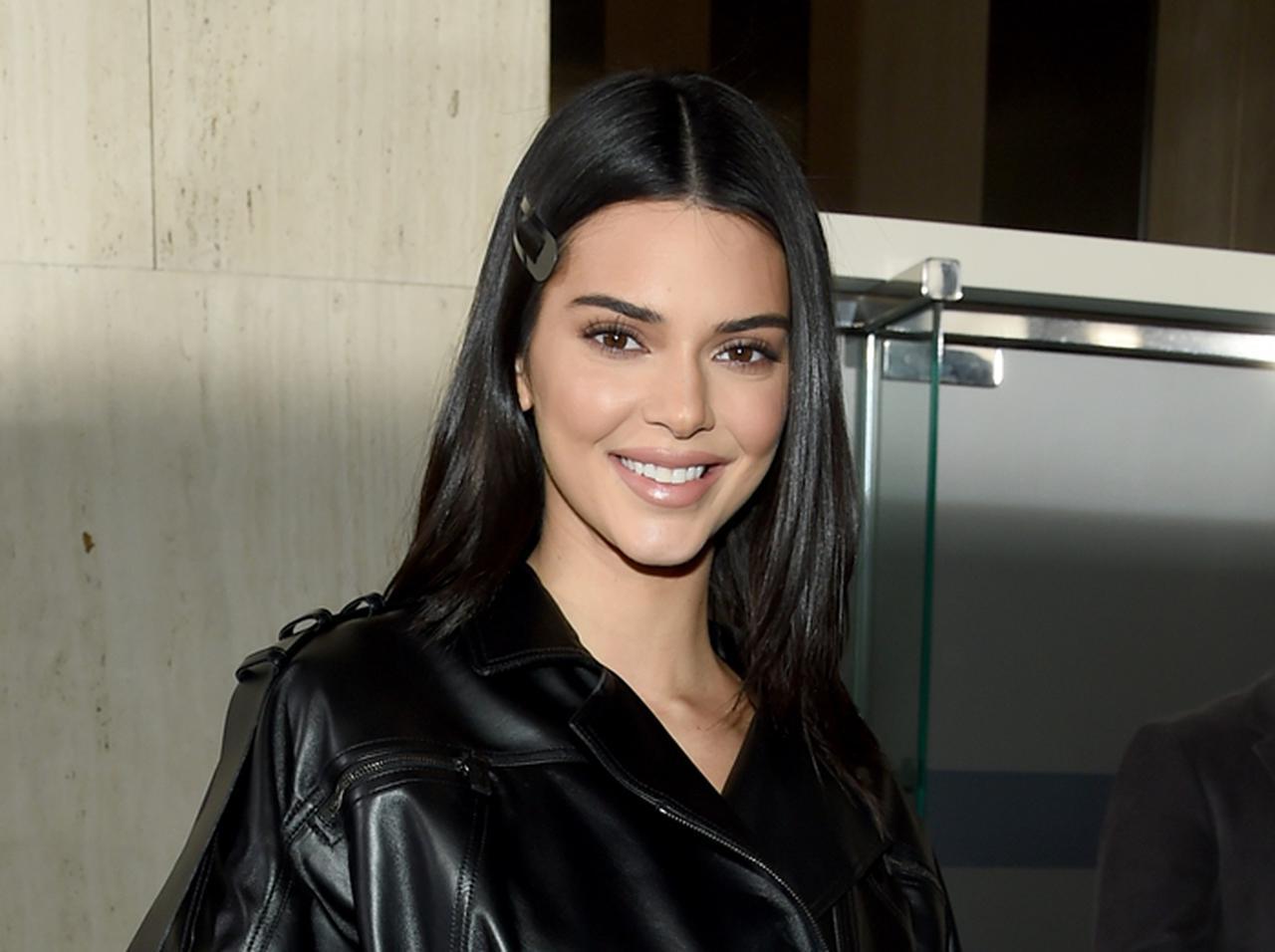 ケンダル・ジェンナーのビキニ姿にウワサの恋人が悶絶