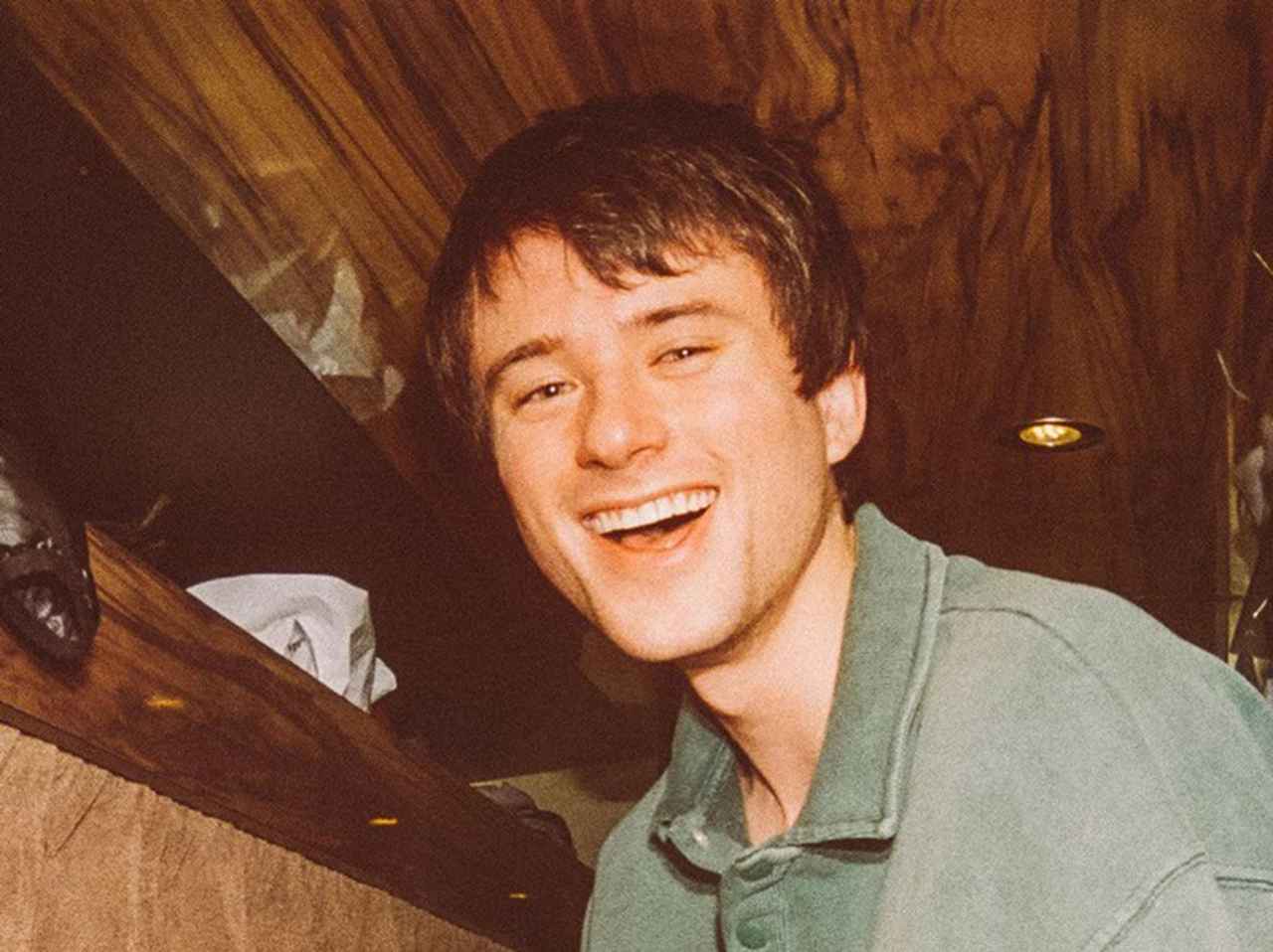 アレック・ベンジャミン、ビリー・アイリッシュもカバーした自曲を中国語でお披露目