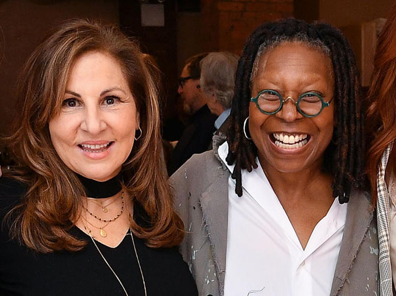 『天使にラブ・ソングを…』キャストが明かす、亡き監督の「人柄」が温かい…