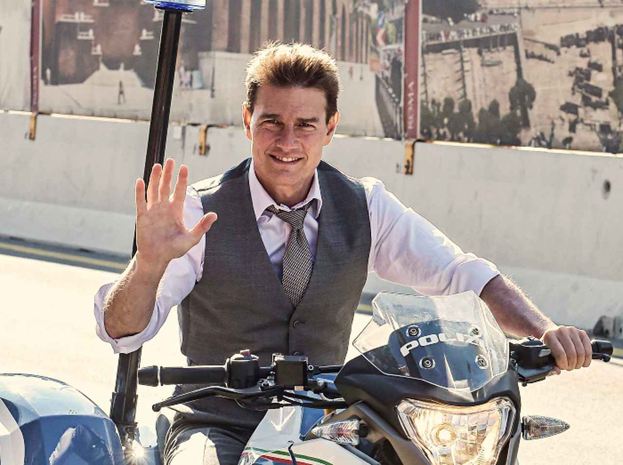 トム・クルーズ、コロナ対策強化のため「ターミネーター風ロボ」を撮影現場に配備