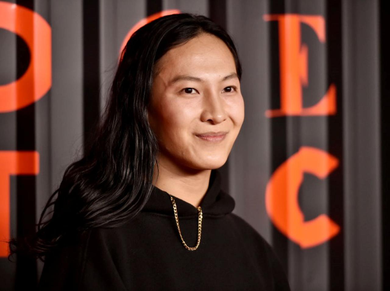 デザイナーのアレキサンダー・ワンによる「性的暴行」をモデルらがSNSで告発