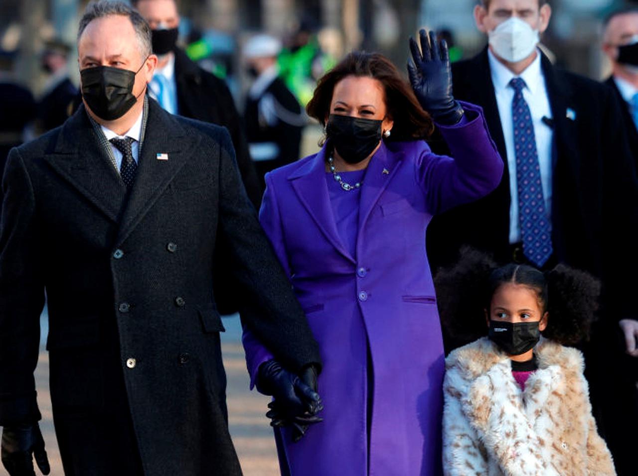 カマラ・ハリス副大統領就任式で、姪の娘が着用したのは日系デザイナーのあのマスク