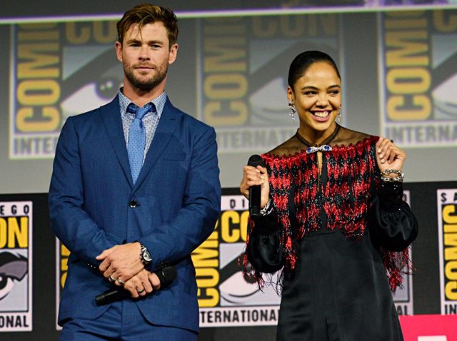 マーベル俳優テッサ・トンプソン、大晦日に交通事故に遭ったことをさらりと報告