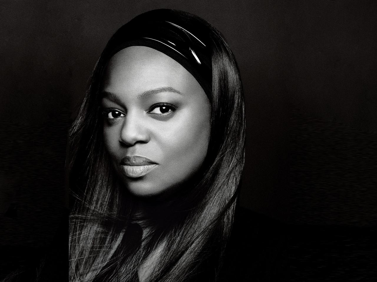 “メイクの母”、メイク業界初の名誉大英帝国勲章（DBE）を叙勲