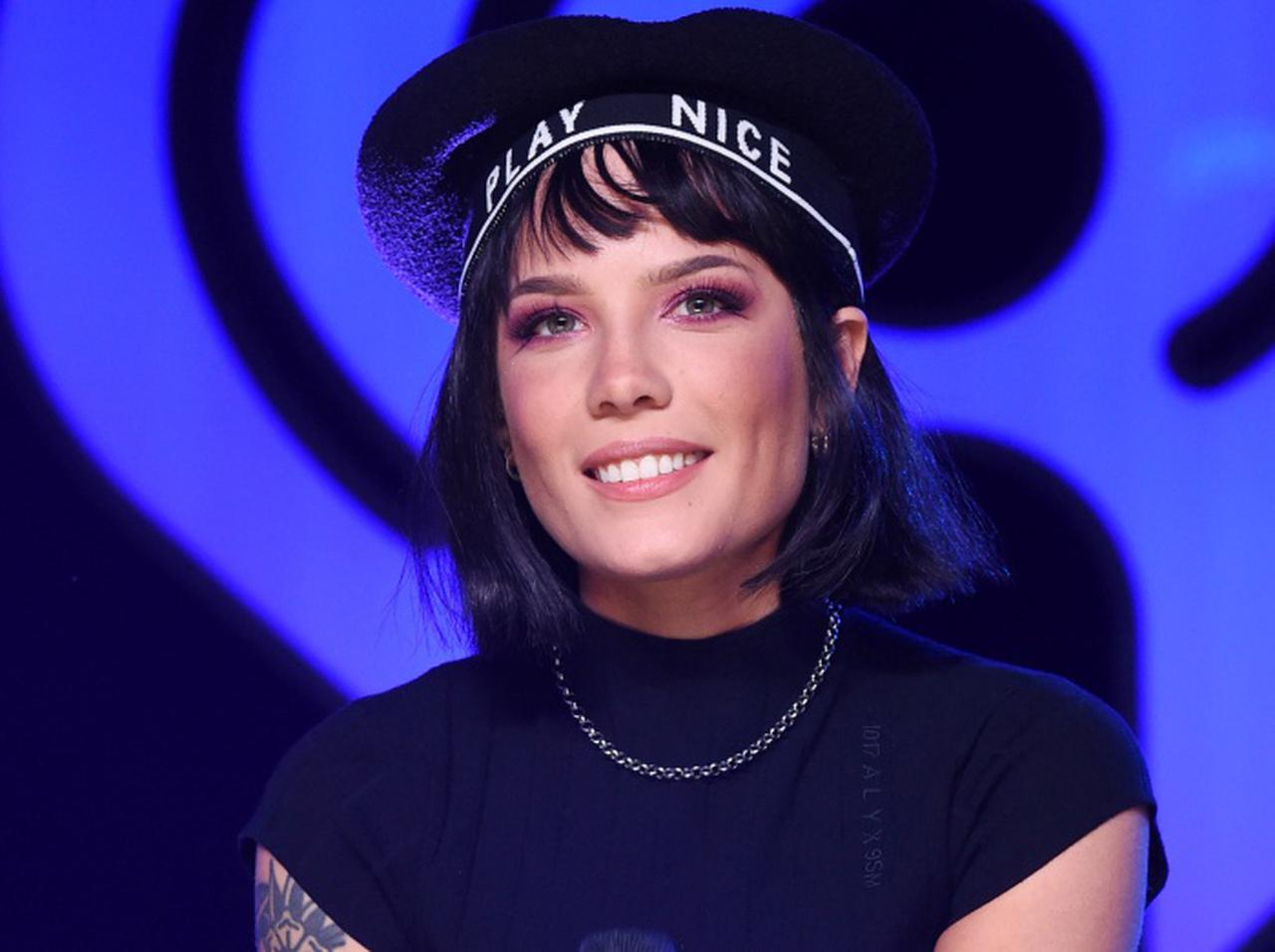 歌姫ホールジーが悲願の妊娠を発表！3度の流産と子宮内膜症手術を乗り越えて