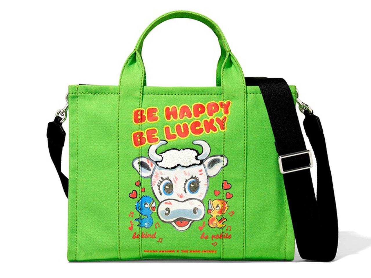 マーク・ジェイコブス、マグダ・アーチャーとの新コラボは「丑」のデザイン