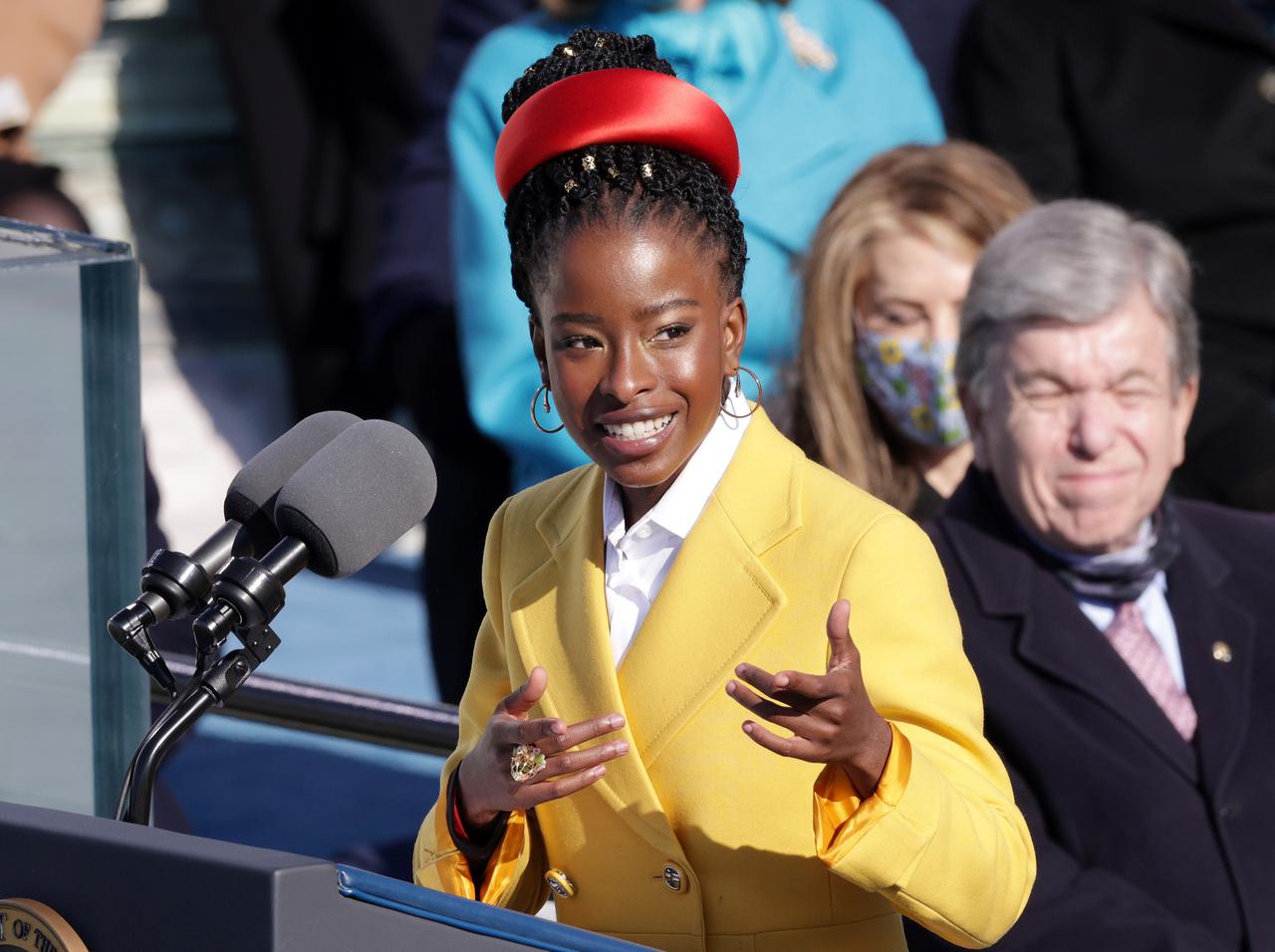 バイデン氏就任式で注目の22歳アマンダ・ゴーマン、“ポエム”で社会問題を訴えるから分かりやすい！