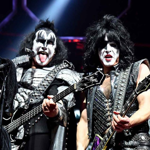 KISS、11億円を費やしたカウコンでKISSらしいギネス記録を樹立