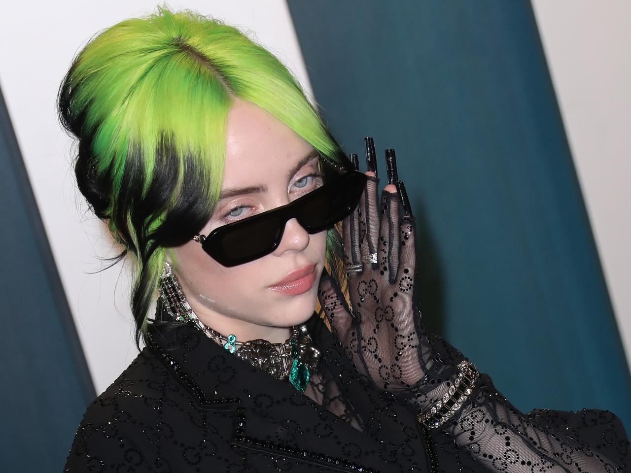 ビリー・アイリッシュ、2021年にヘアカラーを変えると宣言