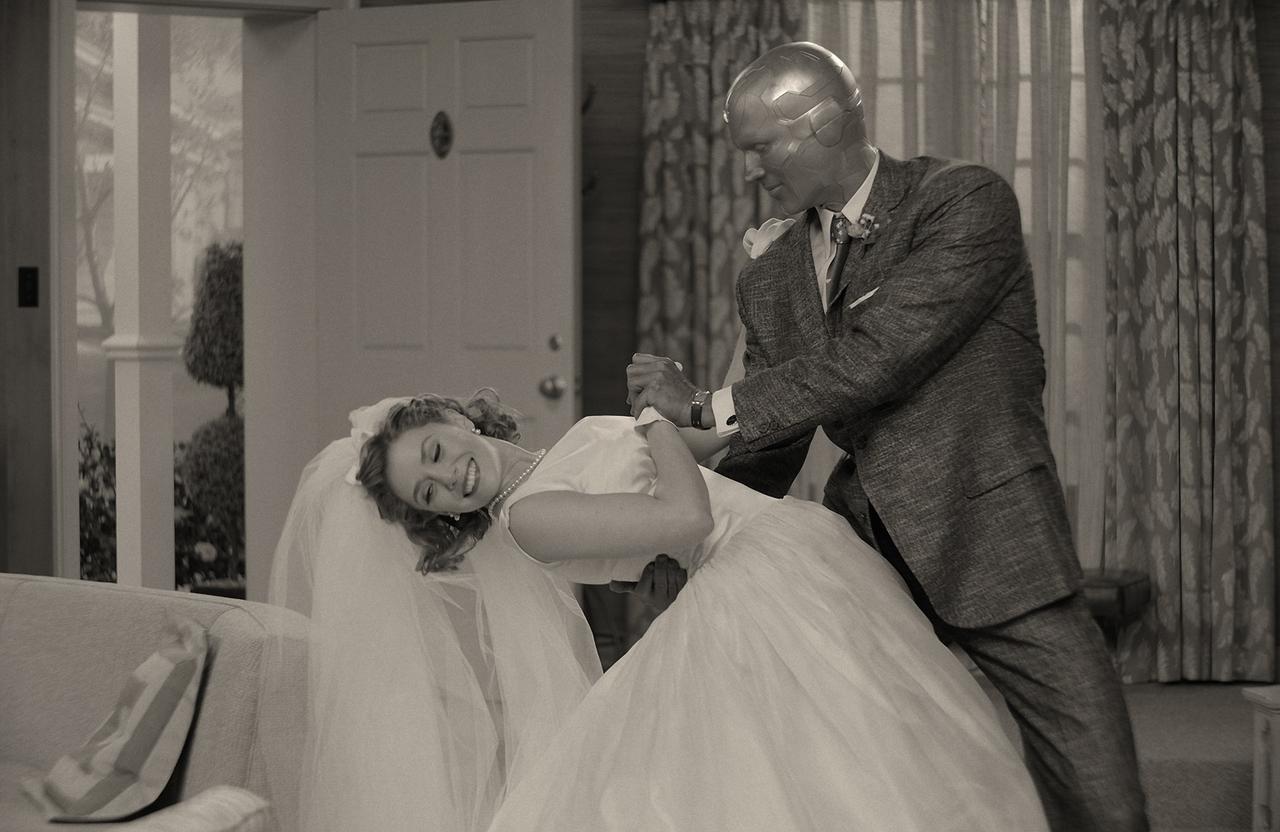 『ワンダヴィジョン』ワンダのウェディングドレスはオードリー・ヘプバーンへのオマージュ