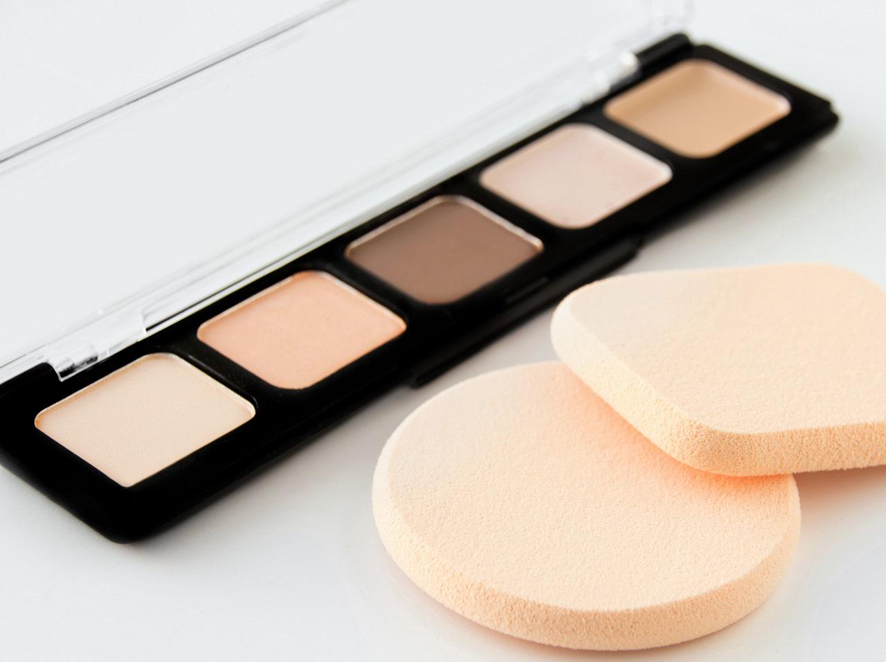 パレットコンシーラーは乾燥しやすい？そんな悩みを解消する簡単な1ステップ