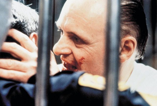 『羊たちの沈黙』でアンソニー・ホプキンスが怖く見える本当の理由は？