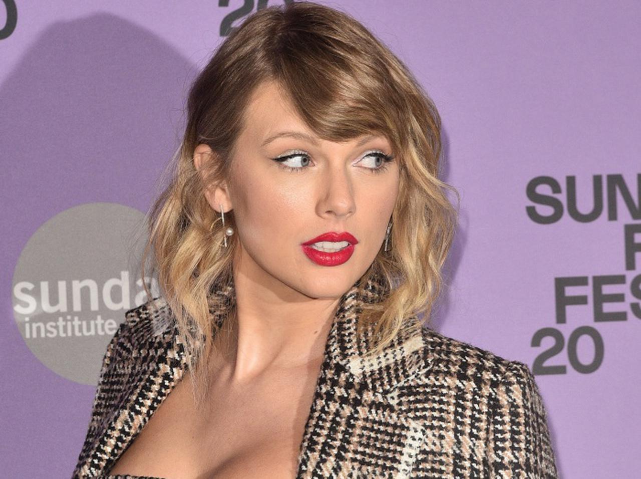 テイラー・スウィフト、「テーマパーク」から訴えられる