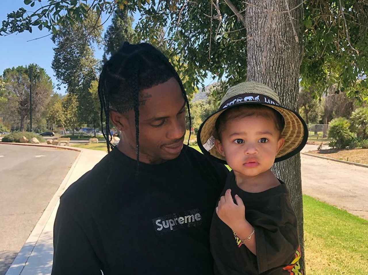 トラヴィス・スコット娘、YouTubeで見るものが「お父さんっ子」ならでは