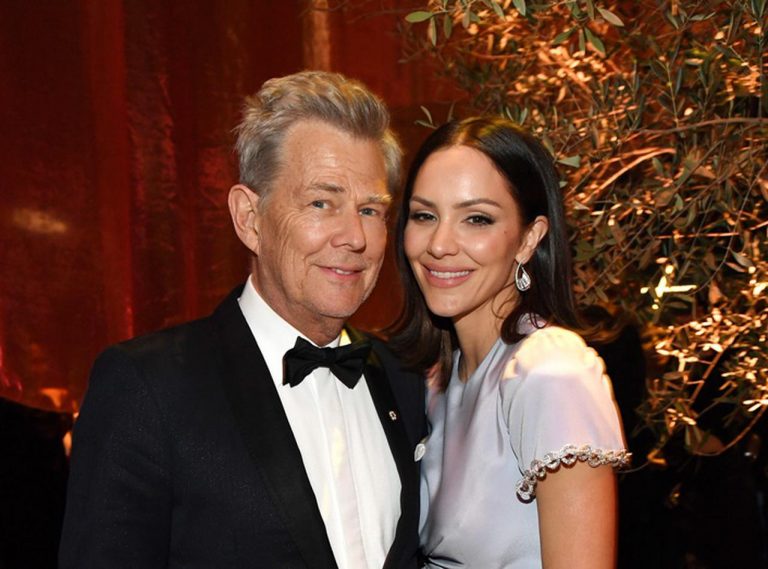 デヴィッド・フォスター、34歳下の妻が出産!71歳にして6人目の父親に