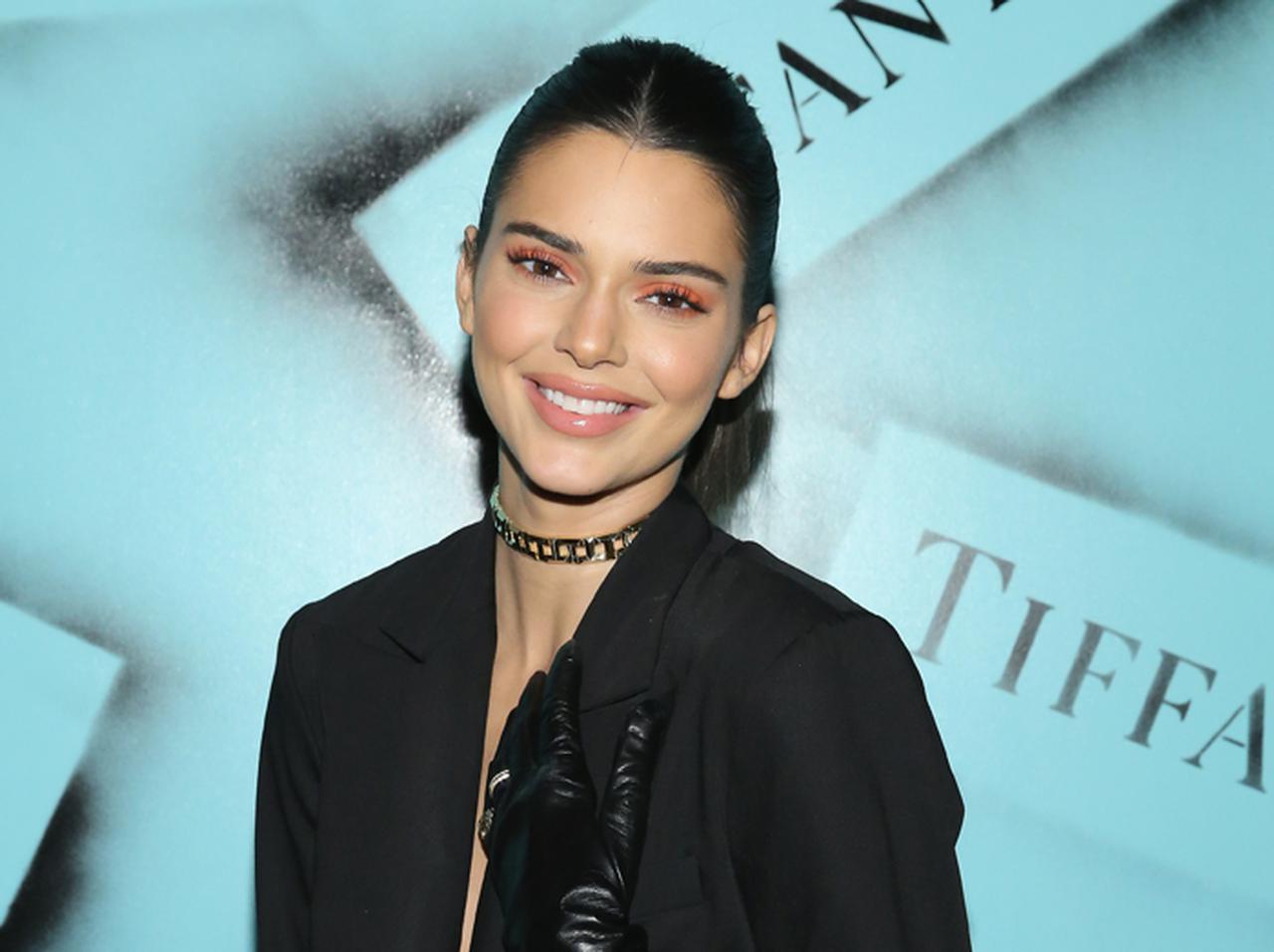 ケンダル・ジェンナー、ついに交際を公に!恋人とのラブラブ写真をお披露目