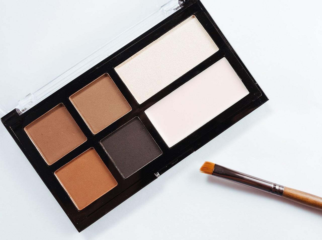 眉コスメの色で迷わない！自分に合った色が見つかるプロの選び方