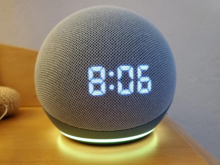アマゾンのアレクサが衝撃のイメチェン、「部屋を暗くして」とお願いすると…