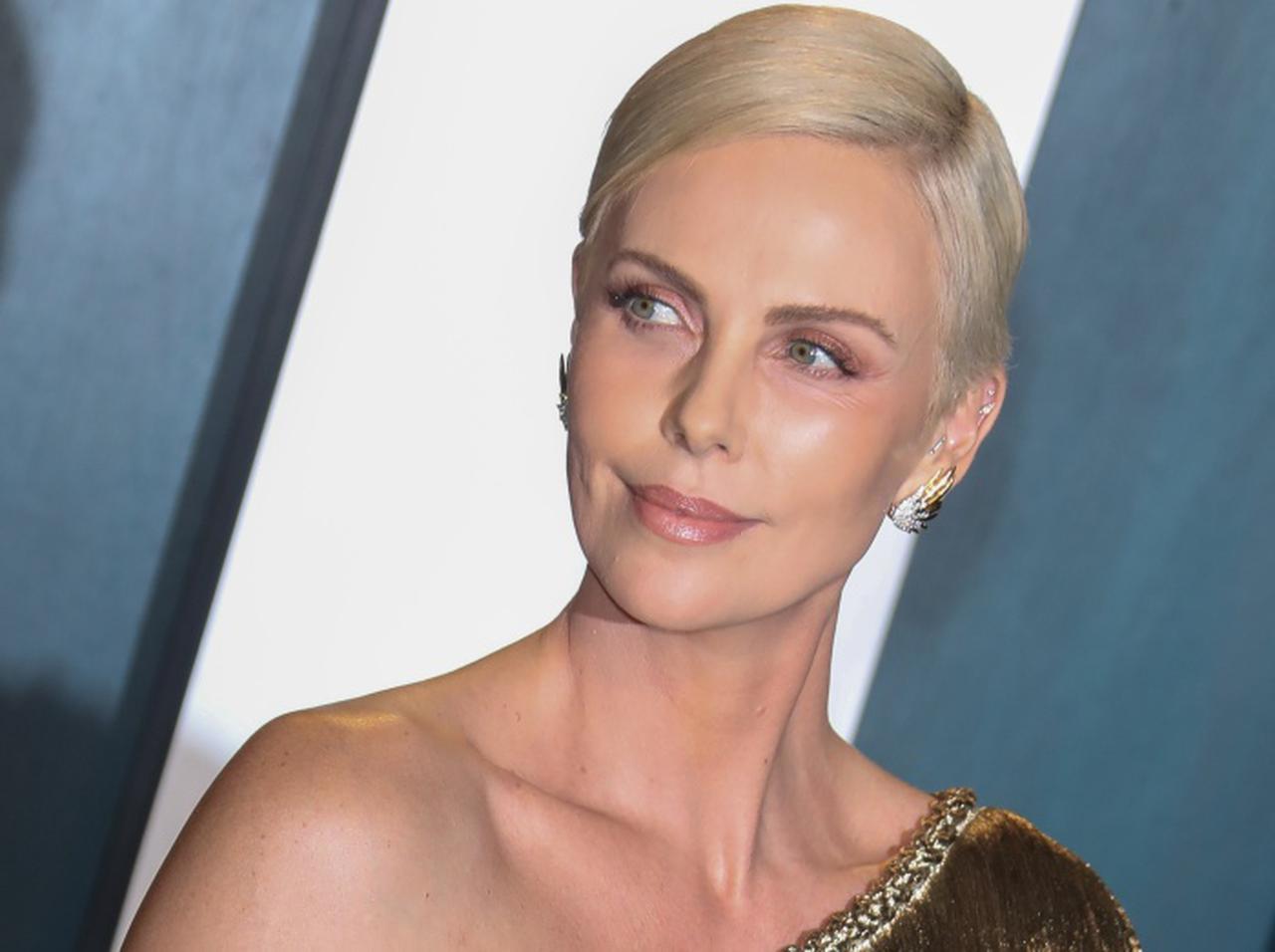 シャーリーズ・セロン、レズビアン版『ダイ・ハード』出演を本気で考えている