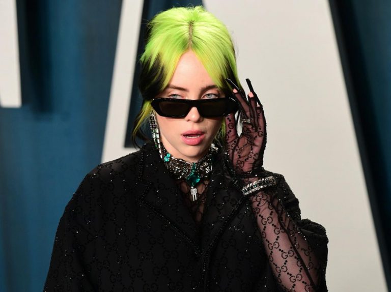 ビリー・アイリッシュ、自宅付近で「6カ月間出待ち」していた男性からの手紙が恐怖