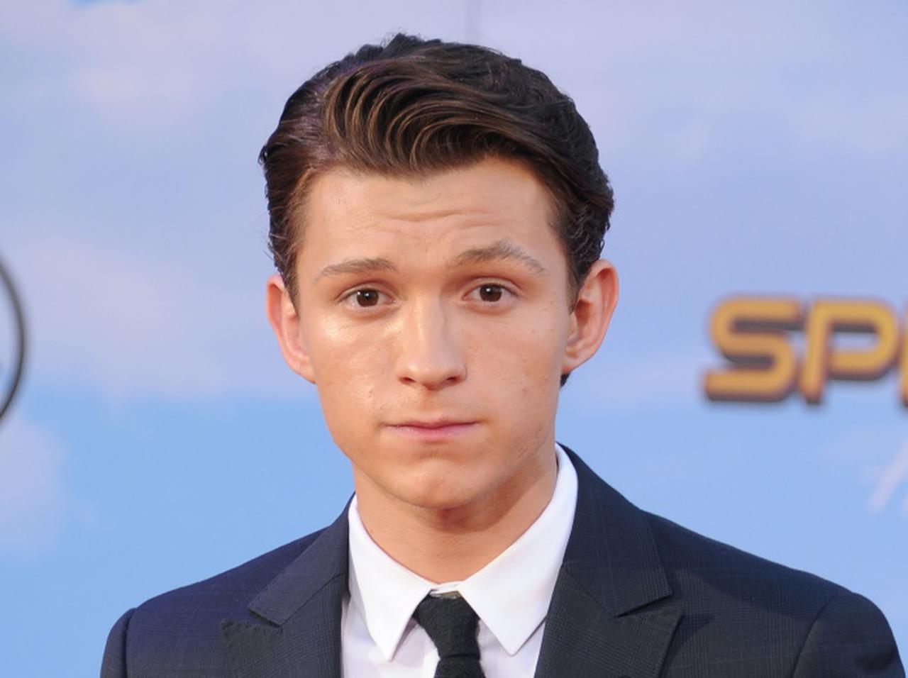 トム・ホランドが「絶対に二度とやらない」と話す迷走しすぎな演技とは?