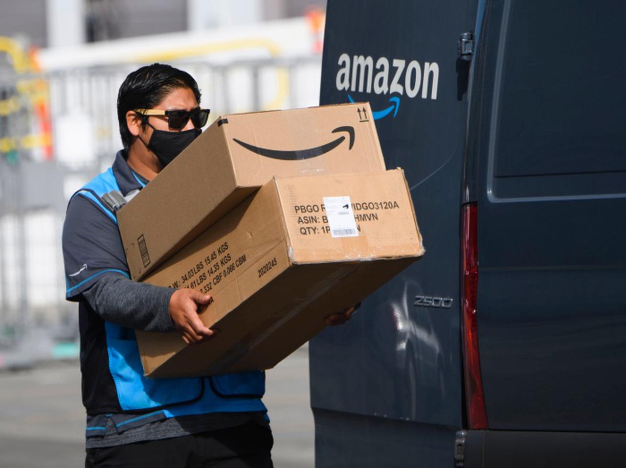 アマゾン、配達員に突きつけた「究極の二択」が波紋を呼ぶ