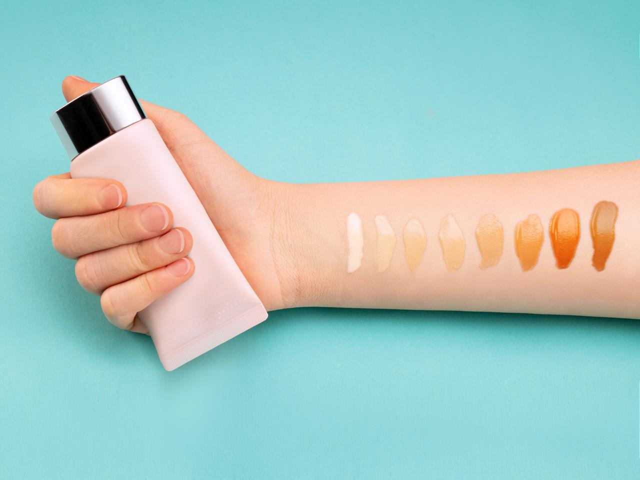 保湿成分入りファンデは“保湿クリーム代わり”になれる?プロが回答