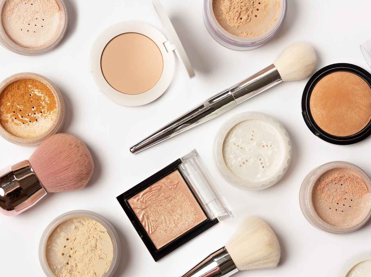 ツヤ肌メイクの落とし穴!多くの人がやりがちなNG行為とは?