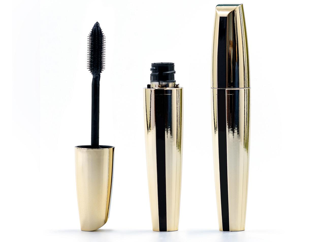 プロも驚くつけま級まつげに仕上がる「最強マスカラ」とは？