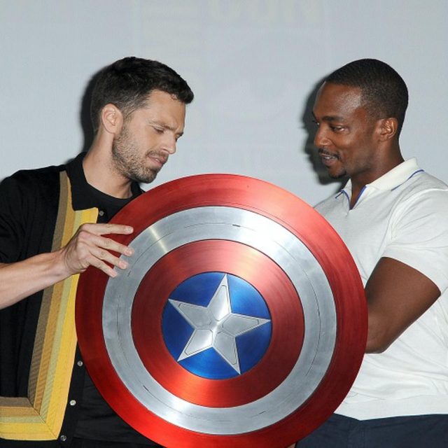 ファルコンとウィンター・ソルジャーの関係は、セバスチャン・スタンとアンソニー・マッキーの関係にインスピレーションを受けている