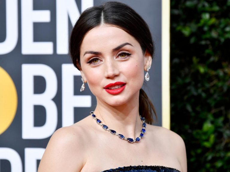 アナ・デ・アルマス、エスティ ローダーの新アンバサダーに就任！