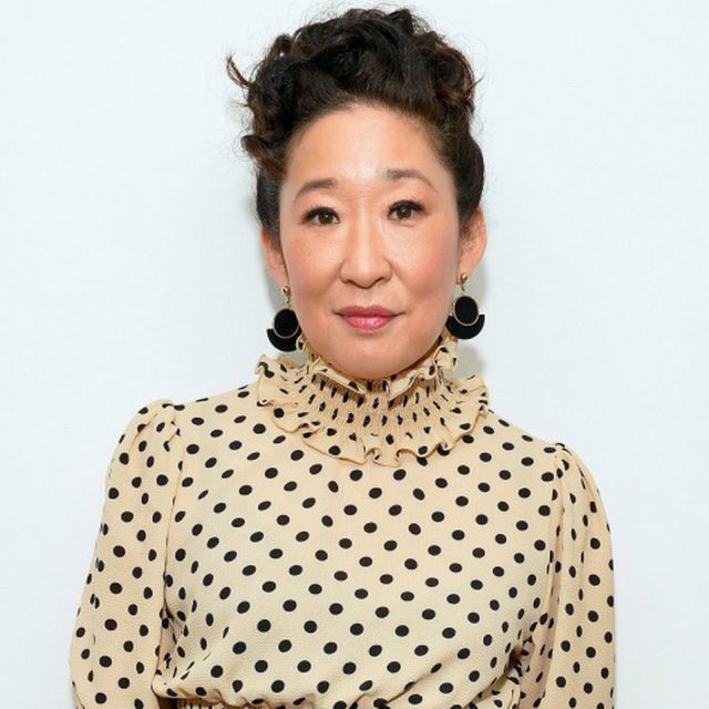 サンドラ・オー、アジア系への人種差別撤廃を訴える抗議デモで叫ぶ「アジア系であることに誇り」