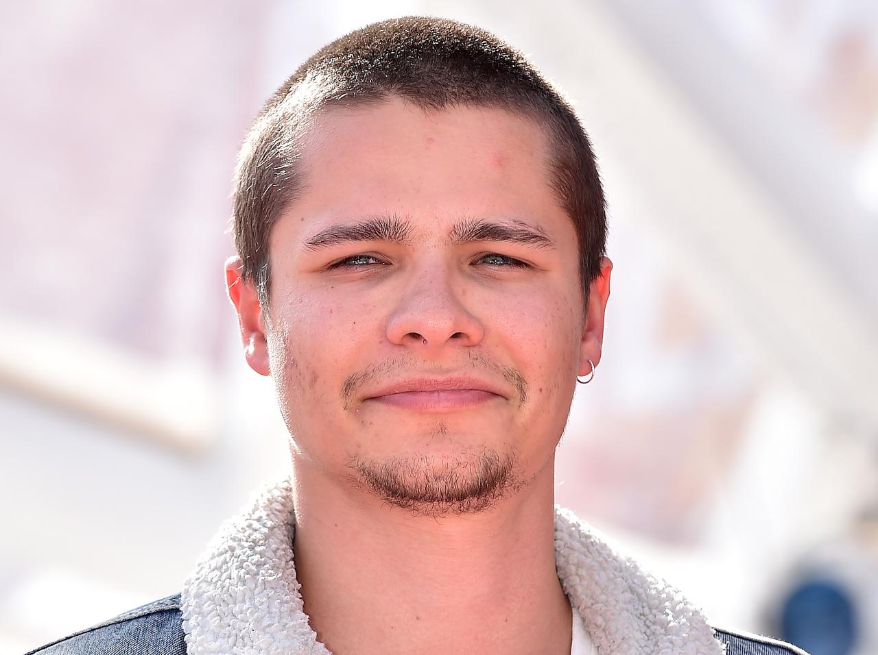 「悪い男」役が似合いすぎるも「私生活の笑顔」が最高すぎるトビー・ウォレスをぜひ知ってほしい