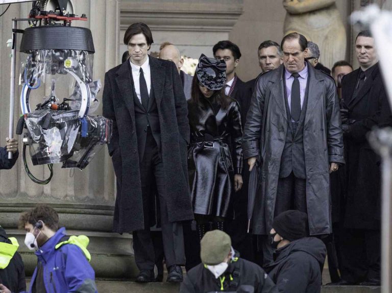 『ザ・バットマン』撮影完了！キャストが“意味深投稿”で続編の可能性？