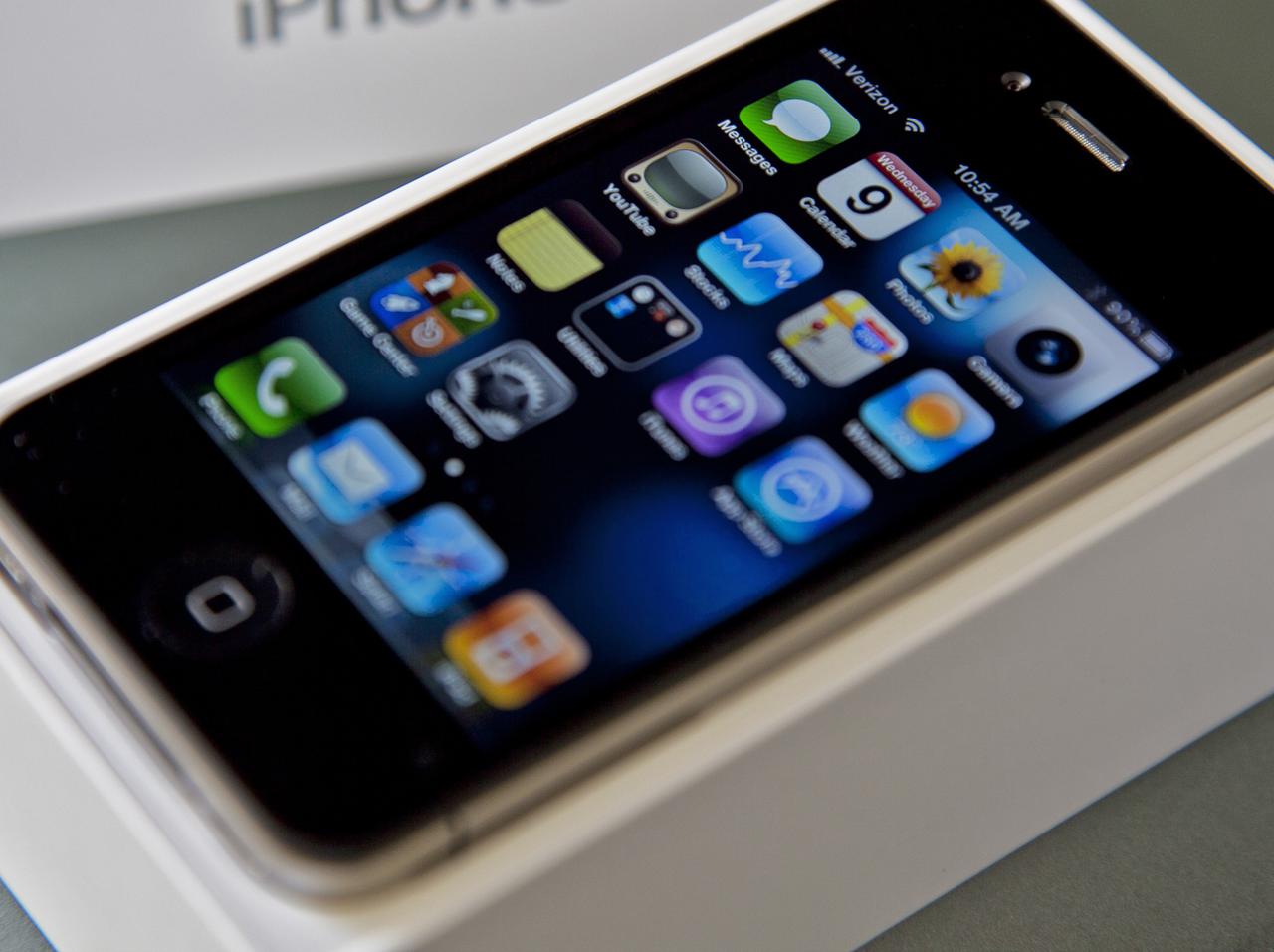 AppleのiPhoneは「あのモデル」が最高説、共感エピソードがエモすぎる…