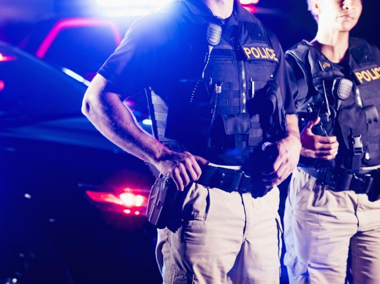 マクドナルドのゴミ箱の中に男発見、犯人を茶化す「警察コメント」に爆笑してしまう人続出