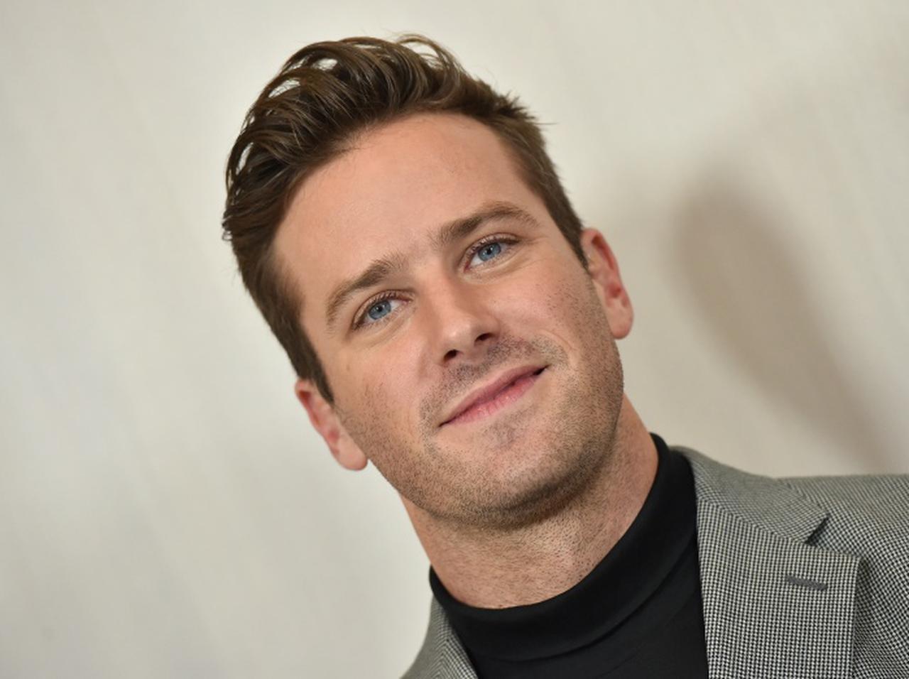 異常な性癖が露呈したアーミー・ハマー、自宅前のゴミ箱に「捨てられてたもの」に騒然