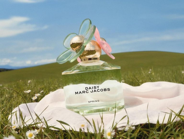 マーク・ジェイコブス、人気の香水「デイジー」より数量限定の3つの香りが発売