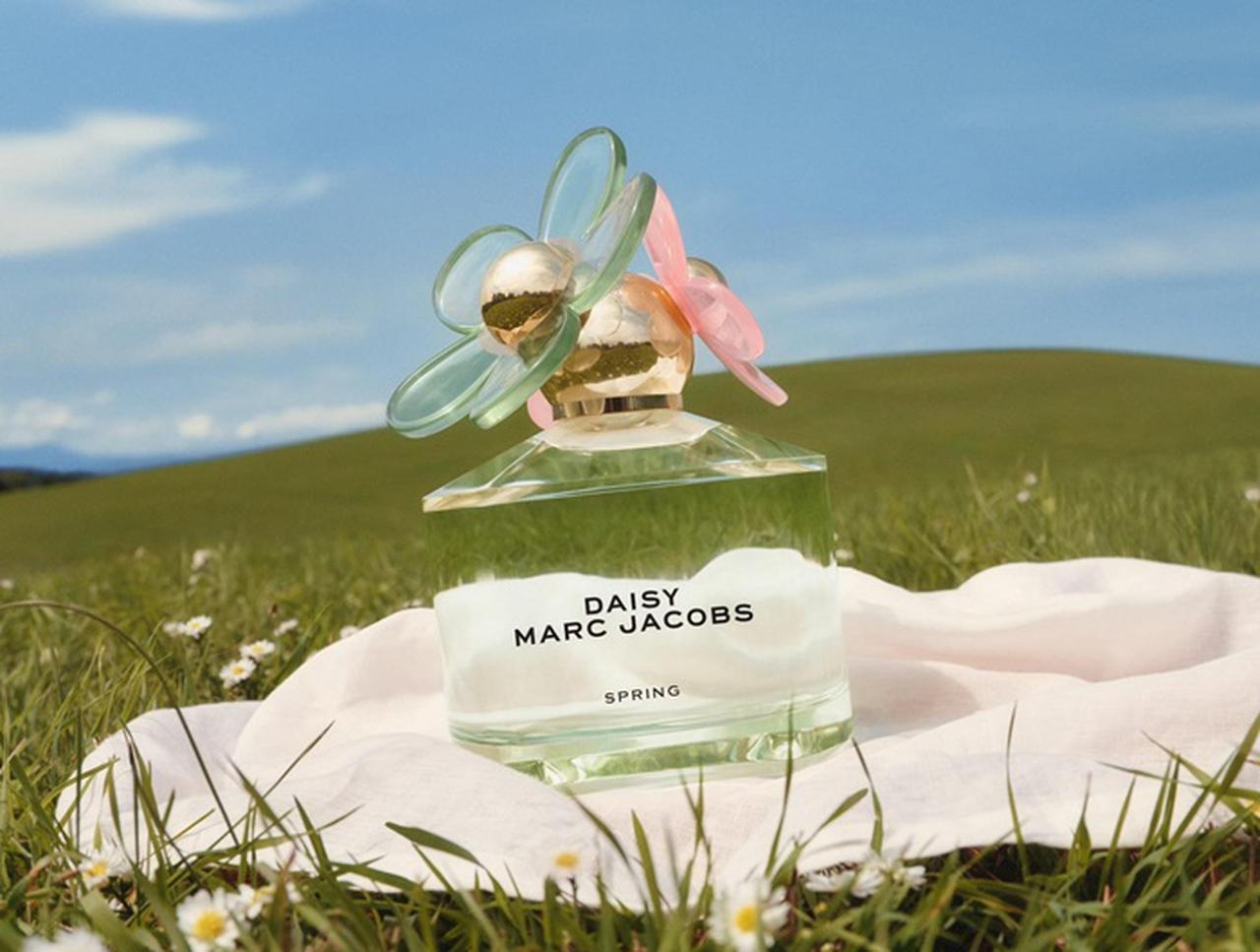 マーク・ジェイコブス、人気の香水「デイジー」より数量限定の3つの香りが発売