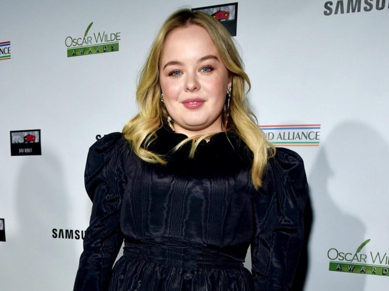 『ブリジャートン家』ペネロペ役、自分のことを「太った女の子」と呼んだファンを正す