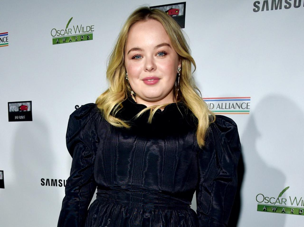 『ブリジャートン家』ペネロペ役、自分のことを「太った女の子」と呼んだファンを正す