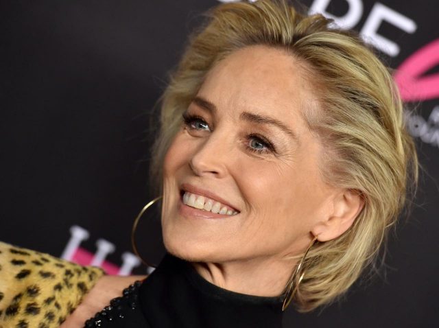 脳の手術なのに勝手に豊胸されていた…『氷の微笑』シャロン・ストーンが衝撃的な告白