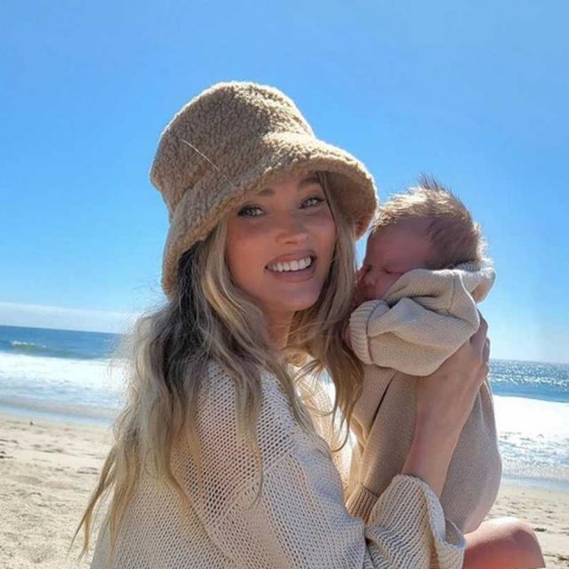 エルザ・ホスクの娘が、初めて“エンジェル”とご対面