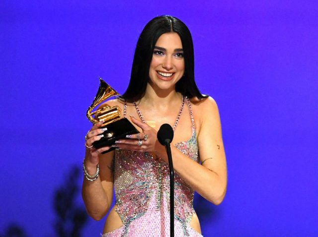 デュア・リパ、今年のグラミー賞で女性受賞者が多かったことを「嬉しく思う」