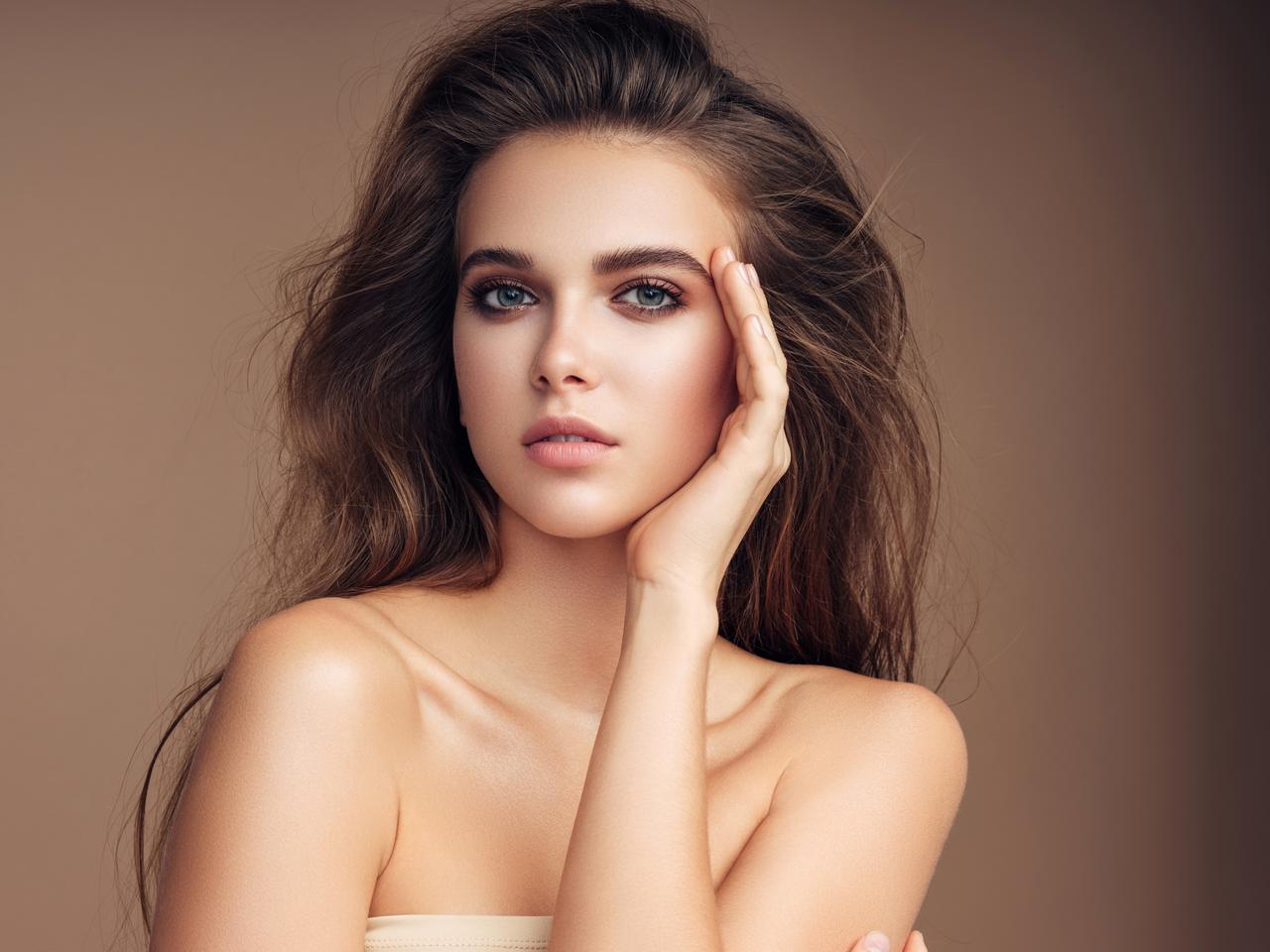 薄眉でもボリュームアップ!自然な「ふさ眉」を叶えるプロの裏技