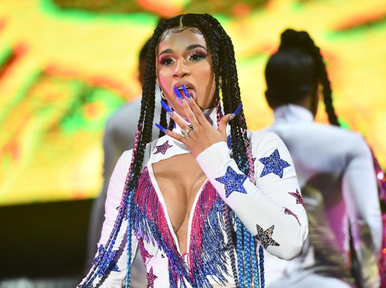 カーディ・B、女性がセックスを楽しむことを歌う「WAP」を聞いた母の反応が“さすが”