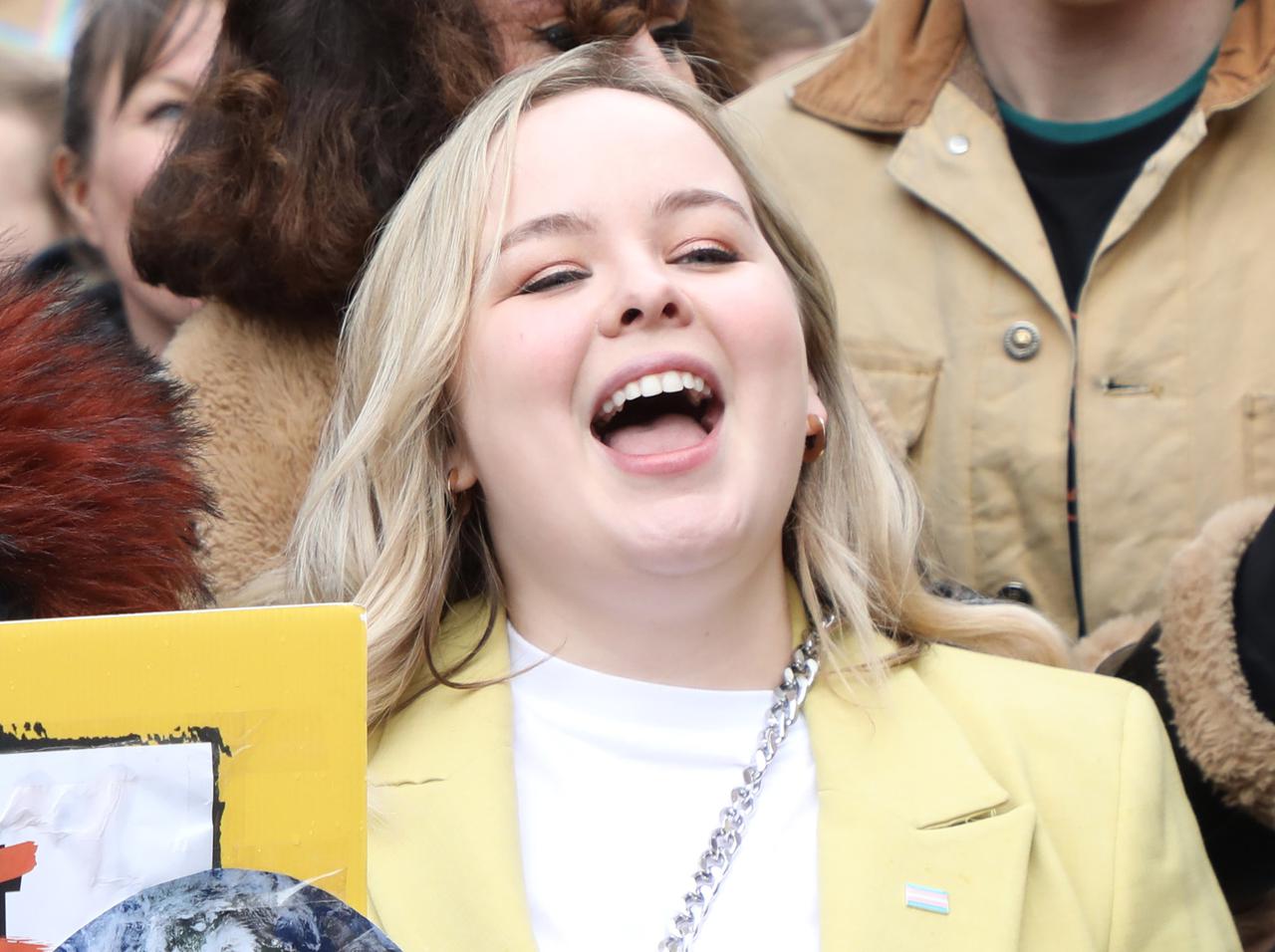 『ブリジャートン家』ペネロペ役、“ウザい女性キャラ”が増えていることに大喜び