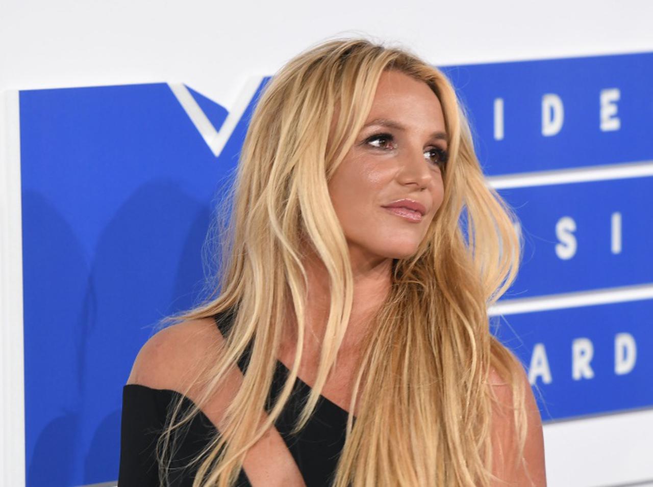 ブリトニー・スピアーズ、一連の騒動について自ら話すことを検討していると報道